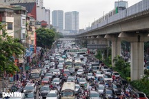 Lãnh đạo Hà Nội nói về chính sách hỗ trợ người dân khi cấm xe máy xăng