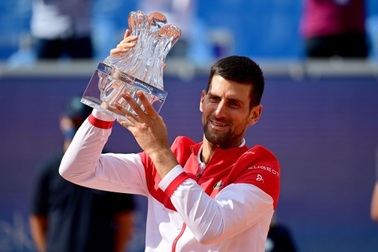 Chọn "chiến thuật lạ" trước thềm Roland Garros, Djokovic sẽ lật đổ Nadal?