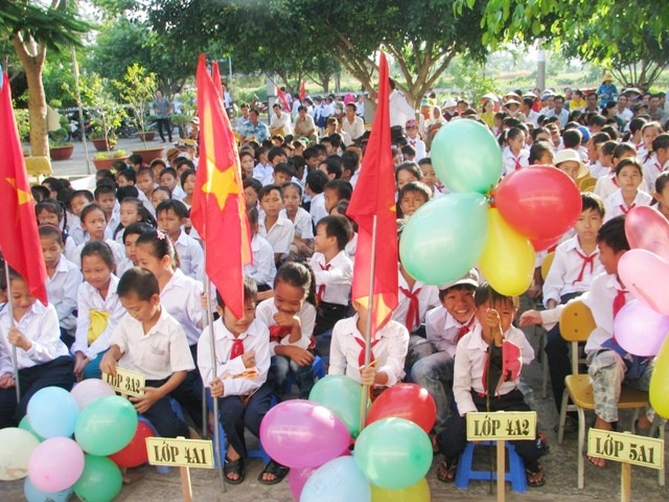 Đại biểu HĐND Bạc Liêu: Đi giám sát thấy có trường thu tiền… kéo bàn ghế - 1 Đại biểu HĐND Bạc Liêu: Đi giám sát thấy có trường thu tiền… kéo bàn ghế - 1