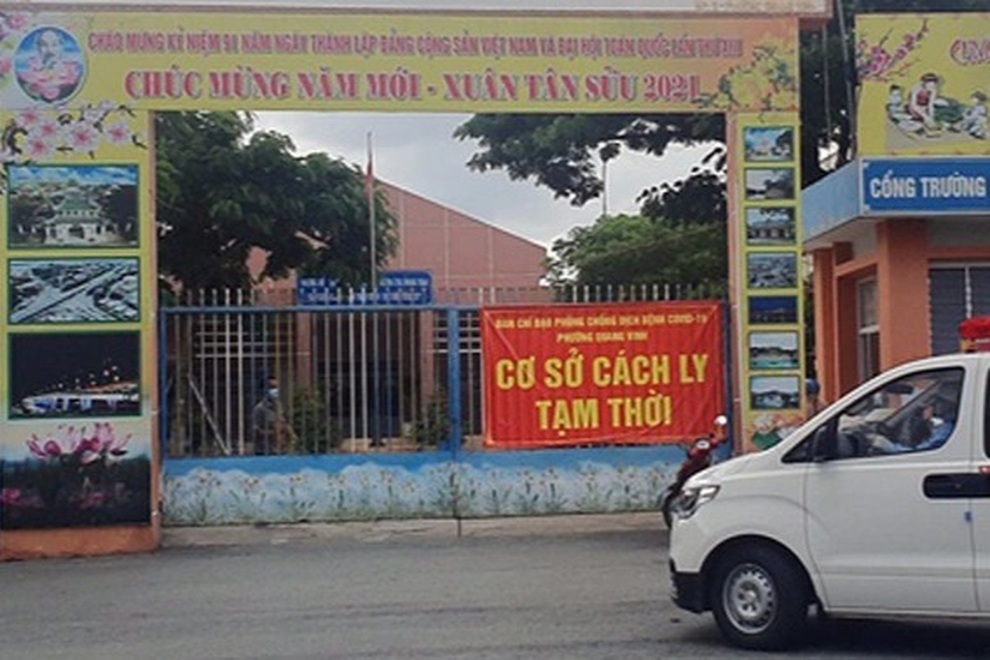 Truy tìm 3 người dương tính với SARS-CoV-2 bỏ trốn khỏi khu cách ly - 1 Truy tìm 3 người dương tính với SARS-CoV-2 bỏ trốn khỏi khu cách ly - 1