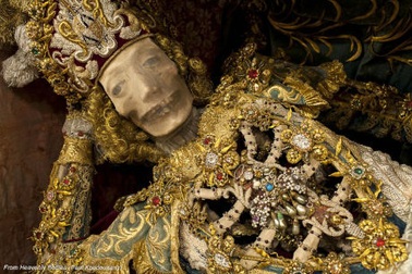 Khám phá 5 ngôi đền, chùa kỳ lạ nhất thế giới