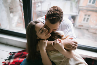 Yêu và thương đáng giá hơn chữ trinh ngàn lần