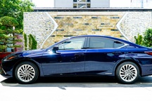 Lexus ES - “Người dẫn đường” an toàn thông minh đến mức nào?