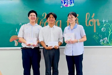 Cá với học sinh, thầy giáo 2K đi thi tốt nghiệp THPT, giành luôn 29,5 điểm
