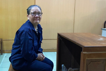 Giọt nước mắt muộn màng của người phụ nữ sát hại bạn trai kém 20 tuổi