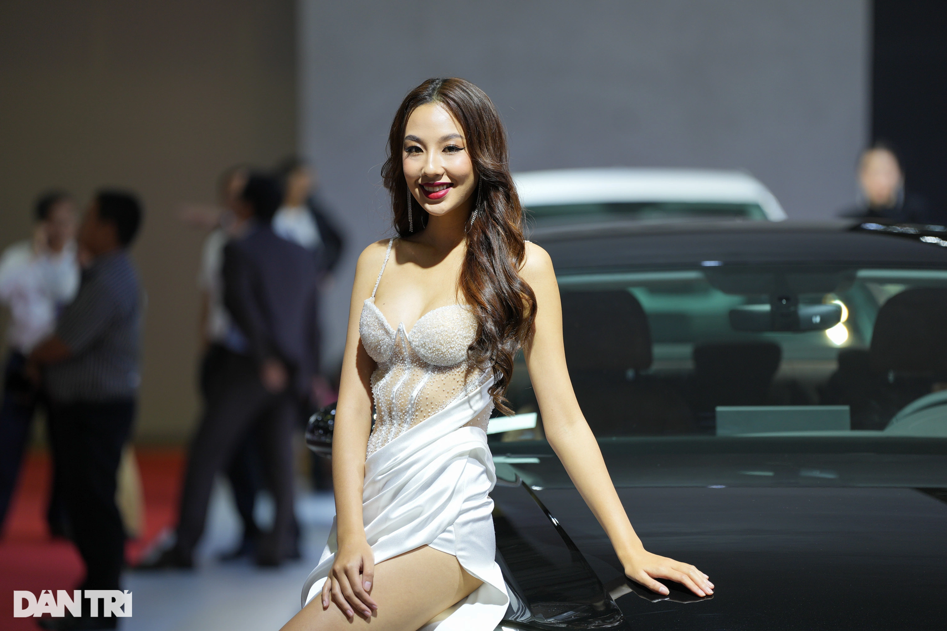 Ngắm những bóng hồng tại Việt Nam Motor Show 2022 - 9 Ngắm những bóng hồng tại Việt Nam Motor Show 2022 - 9