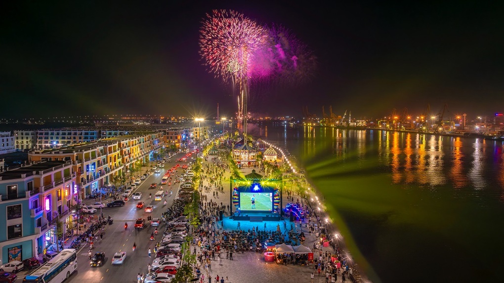 Sống cùng Euro 2024 theo phong cách mới tại phố đi bộ Công viên Vũ Yên - 4 Sống cùng Euro 2024 theo phong cách mới tại phố đi bộ Công viên Vũ Yên - 4