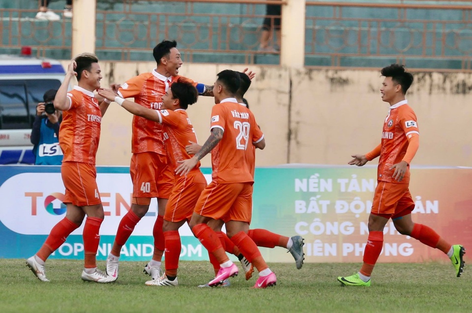 HLV Bình Định: Sài Gòn FC thua vì không sử dụng Matsui - 2 HLV Bình Định: Sài Gòn FC thua vì không sử dụng Matsui - 2