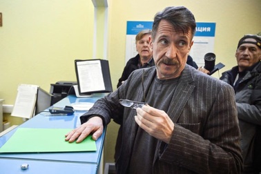 Ông Trump được khuyên xin tị nạn ở Nga