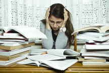 Mùa thi cử: Ám ảnh, thậm chí muốn tự tử với những kỳ vọng