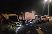 7 ô tô va chạm liên hoàn trên cao tốc Pháp Vân - Cầu Giẽ