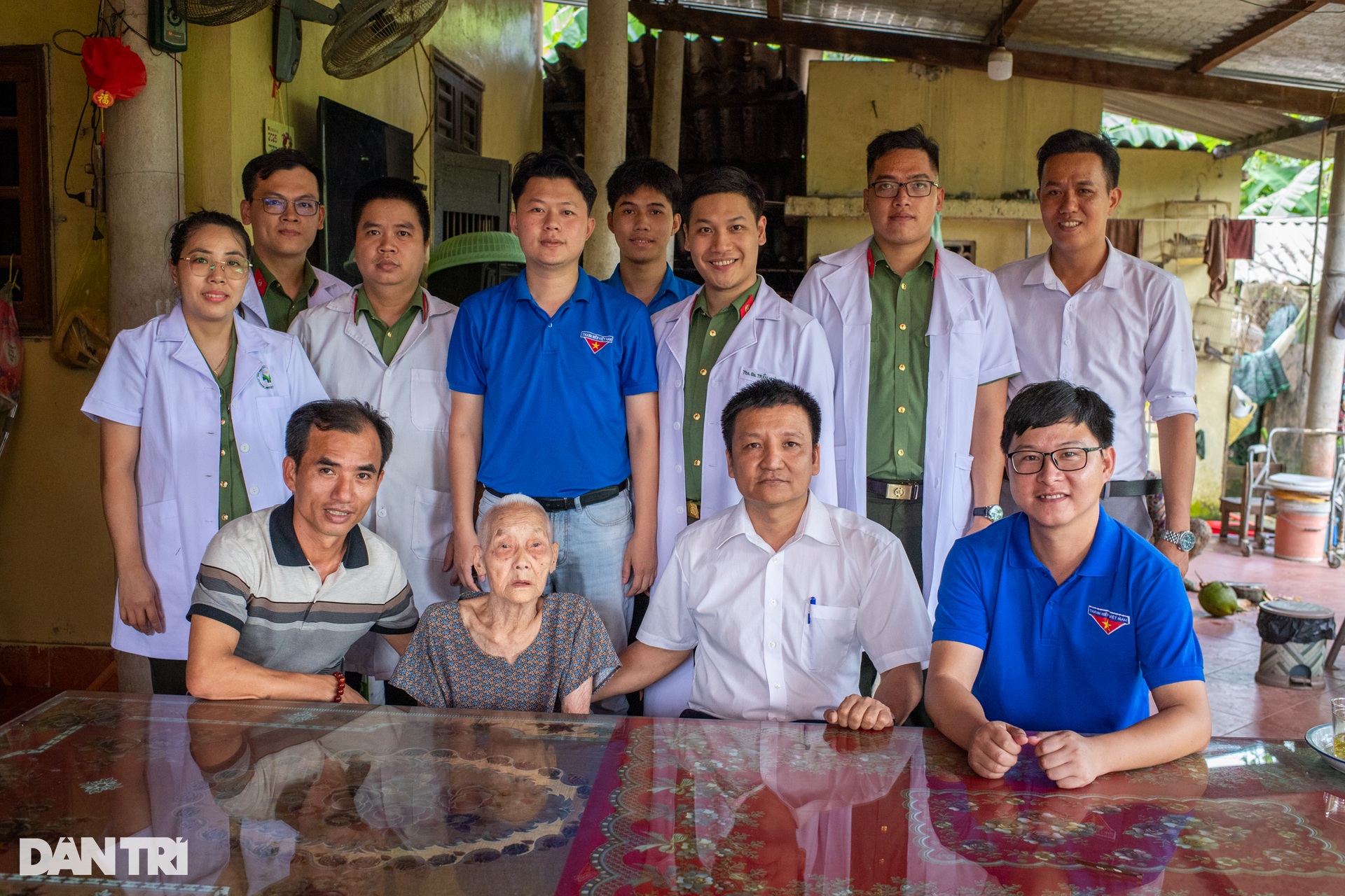 Ấm áp buổi tri ân Mẹ Việt Nam Anh hùng tại miền đất thiêng Quảng Trị - 13 Ấm áp buổi tri ân Mẹ Việt Nam Anh hùng tại miền đất thiêng Quảng Trị - 13