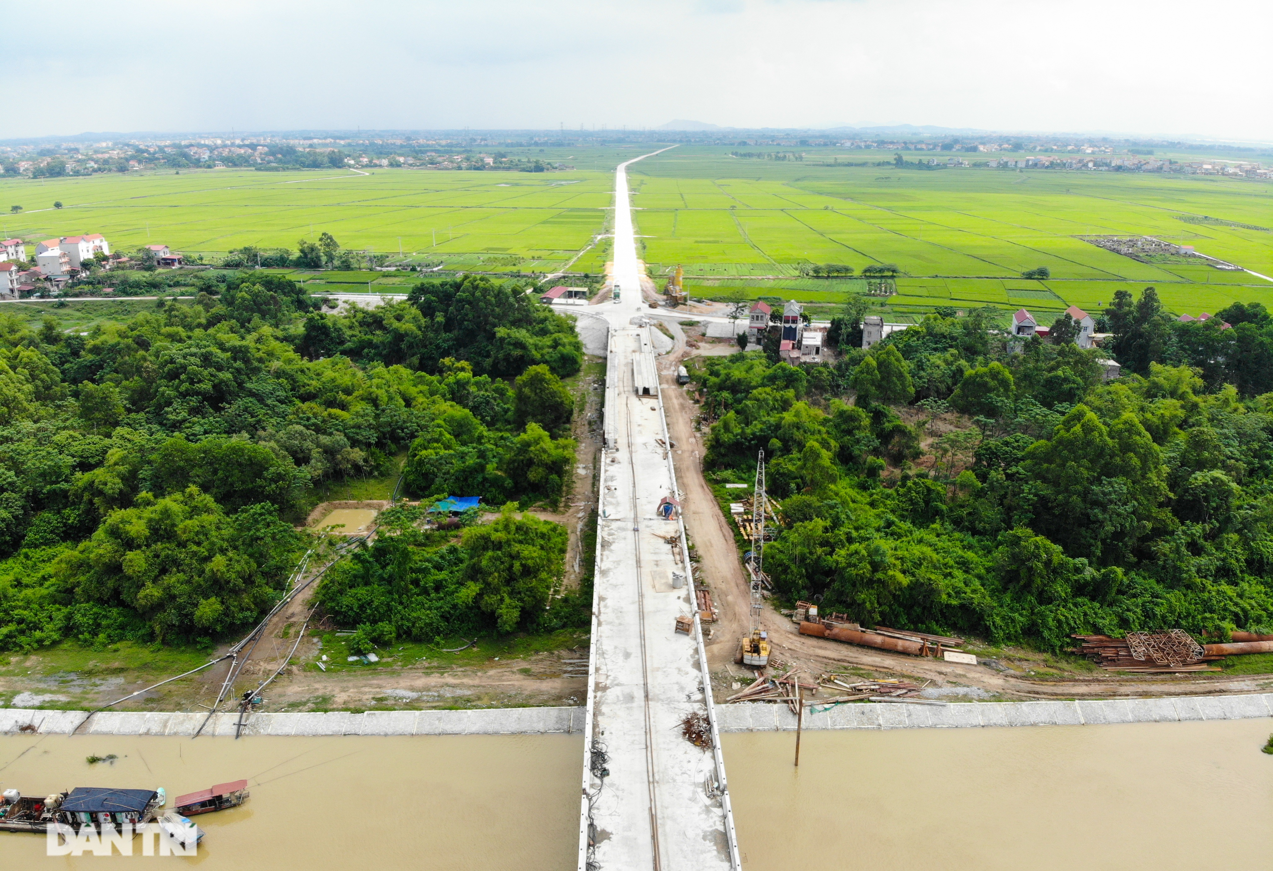 Nguyên nhân bất ngờ khiến cầu nối Hà Nội – Bắc Giang có thể đắp chiếu - 1 Nguyên nhân bất ngờ khiến cầu nối Hà Nội – Bắc Giang có thể đắp chiếu - 1