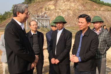 Bí thư Thanh Hóa kiểm tra hiện trường tuyến kênh hơn 4.300 tỷ đồng vỡ toác