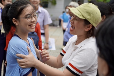 Sáng nay TPHCM công bố điểm thi vào lớp 10: Cơ hội đỗ cao chưa từng có