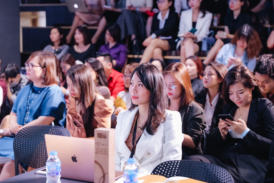 Chính thức khai mạc VSMCamp 2020: Giải mã hành trình từ CX (Customer Experience) đến HX (Human Experience) - 2 Chính thức khai mạc VSMCamp 2020: Giải mã hành trình từ CX (Customer Experience) đến HX (Human Experience) - 2