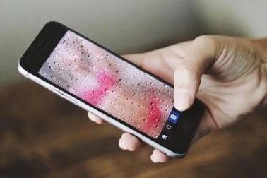 Cô gái 23 tuổi ở Hà Nội bị tống tiền sau khi "livestream hở ngực"