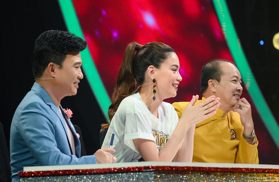 MiA chinh phục khán giả khi hóa thân thành NSND Ngọc Giàu - 10 MiA chinh phục khán giả khi hóa thân thành NSND Ngọc Giàu - 10
