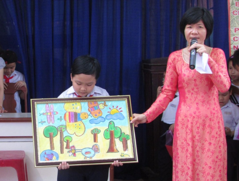 Xúc động câu chuyện cô hiệu phó cùng con trai chọn nghề - 1 Xúc động câu chuyện cô hiệu phó cùng con trai chọn nghề - 1