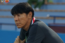 HLV Shin Tae Yong phản ứng thế nào khi Indonesia bị FIFA trừng phạt?