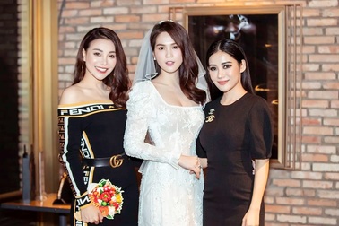 Trà Ngọc Hằng quyến rũ với váy hở vai