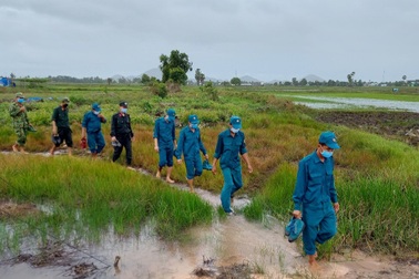 Lực lượng vũ trang luân phiên đi bầu cử để phòng xuất nhập cảnh trái phép