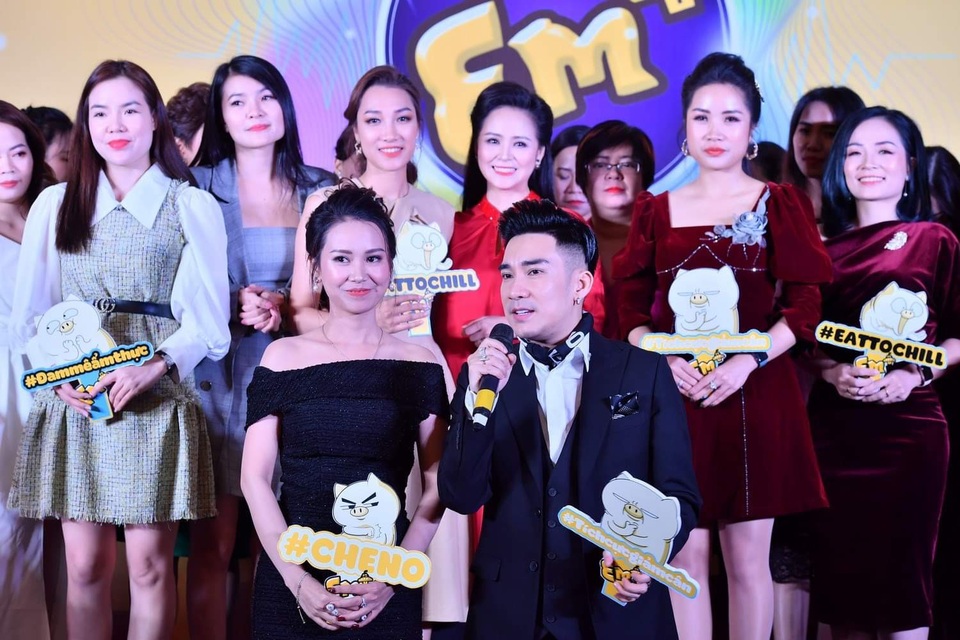 Ra mắt Mô hình kinh doanh chuỗi ẩm thực đường phố trải nghiệm đầu tiên dành cho giới trẻ Em+ - 2 Ra mắt Mô hình kinh doanh chuỗi ẩm thực đường phố trải nghiệm đầu tiên dành cho giới trẻ Em+ - 2