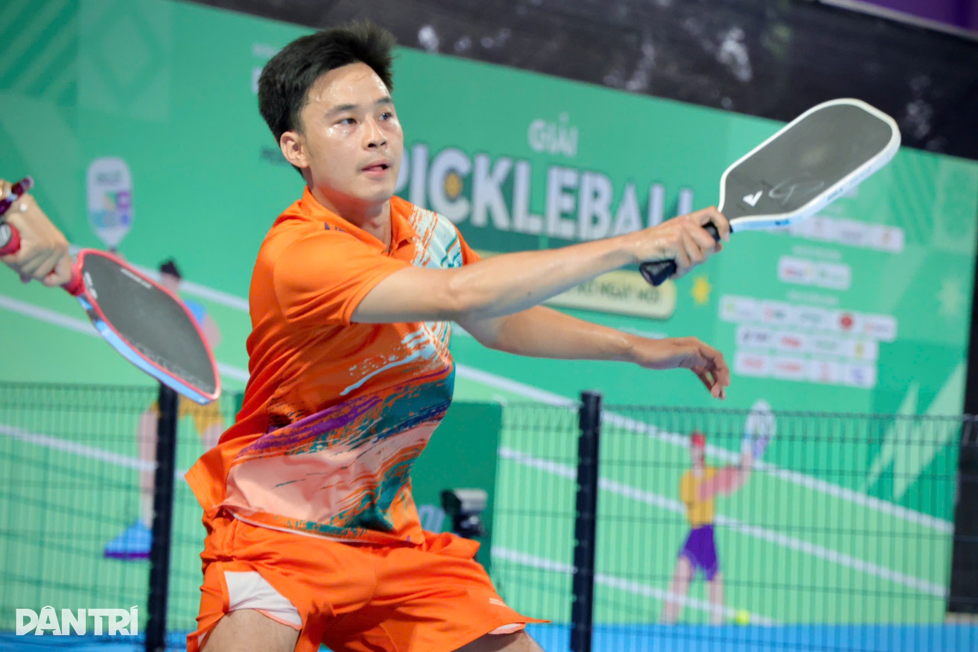 Cặp đôi CLB Pickleball Nghệ sĩ Hà Nội là Á quân nội dung Dân trí Friends - 2 Cặp đôi CLB Pickleball Nghệ sĩ Hà Nội là Á quân nội dung Dân trí Friends - 2