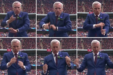 Pha ăn mừng cực độc của HLV Alan Pardew