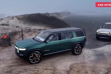 Cận cảnh xe SUV chạy điện Rivian R1S