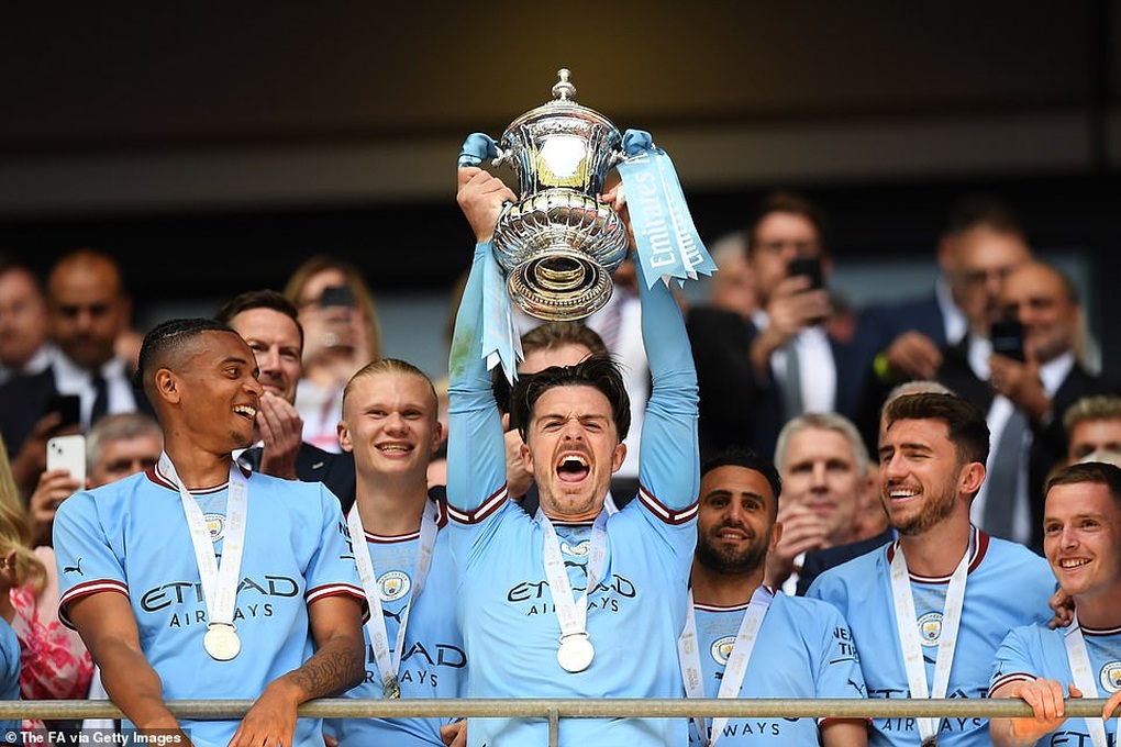 Man City lập hàng loạt kỷ lục khi đánh bại Man Utd và vô địch FA Cup - 1 Man City lập hàng loạt kỷ lục khi đánh bại Man Utd và vô địch FA Cup - 1