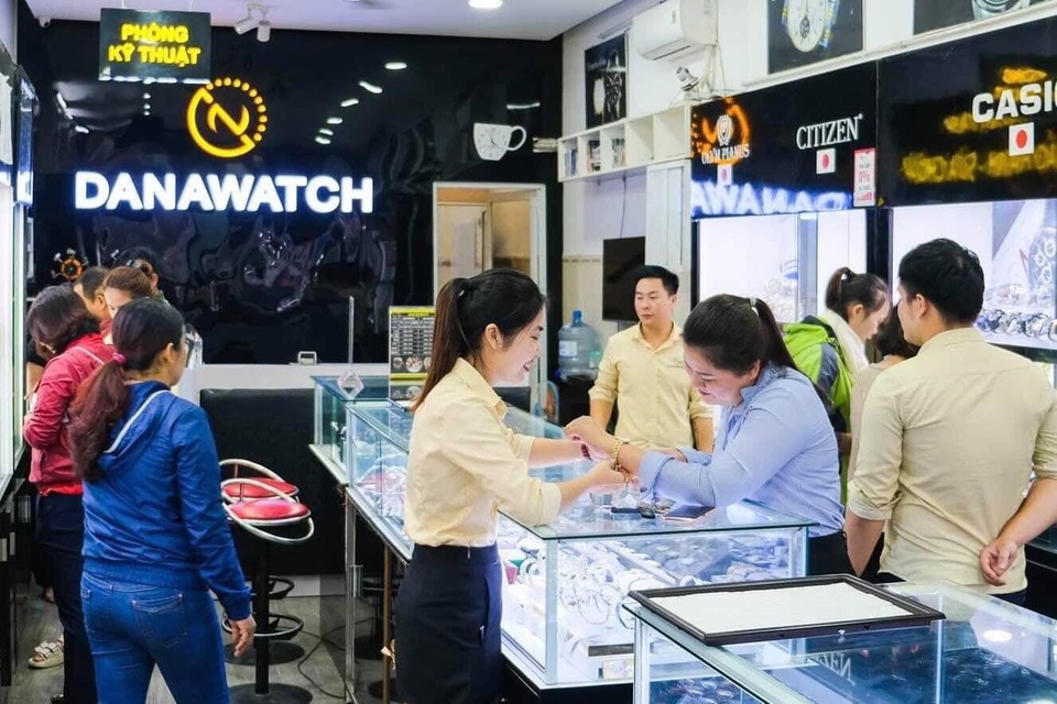 DANAWATCH: Tự tin chất lượng sản phẩm và dịch vụ với khách hàng - 3 DANAWATCH: Tự tin chất lượng sản phẩm và dịch vụ với khách hàng - 3