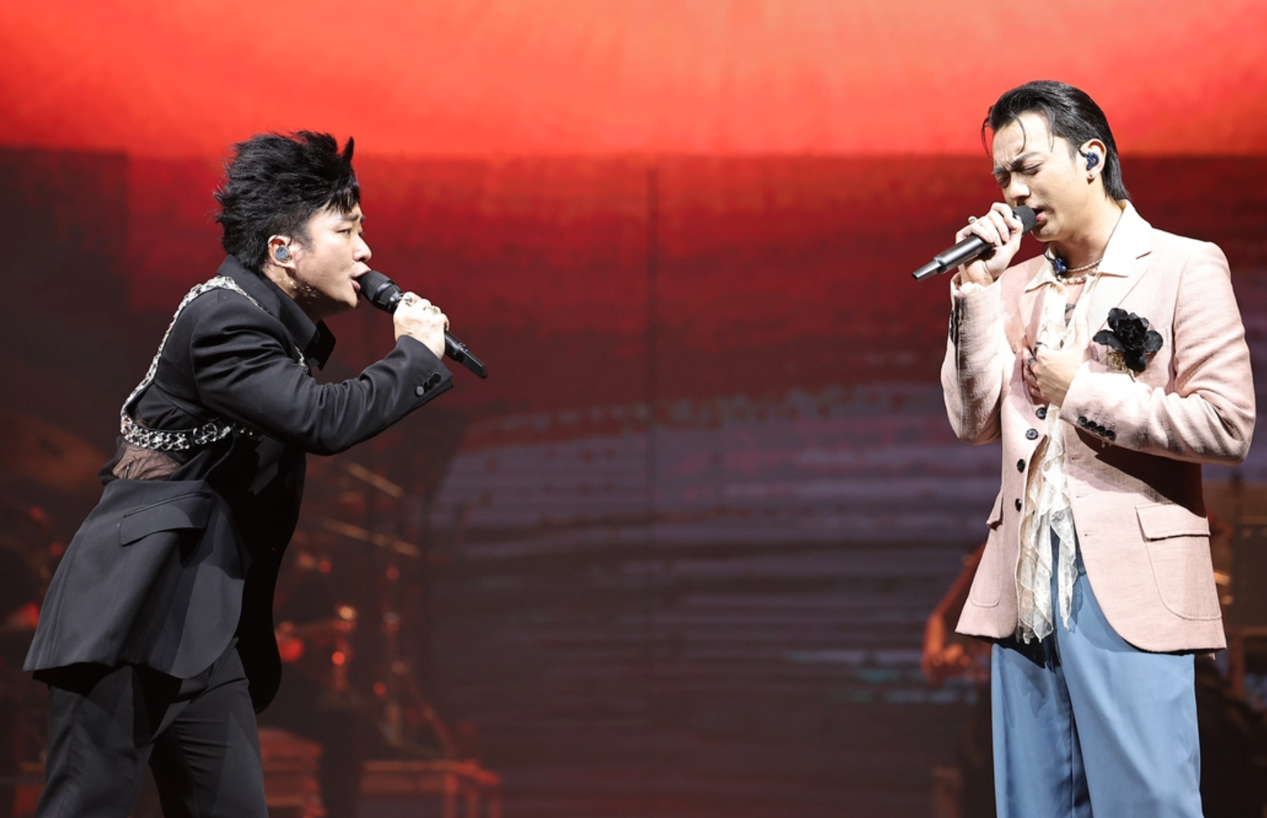 Tung Duong och SOOBIN nominerades till Dedication Award 2025 - 2 Tùng Dương, SOOBIN được đề cử giải Cống hiến 2025 - 2