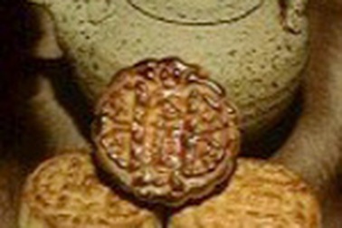 “Sức nặng” của những chiếc bánh trung thu