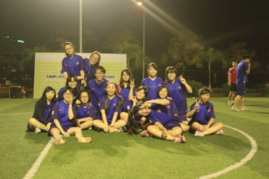 Gia đình "nội chiến" vì dạy con tự lập