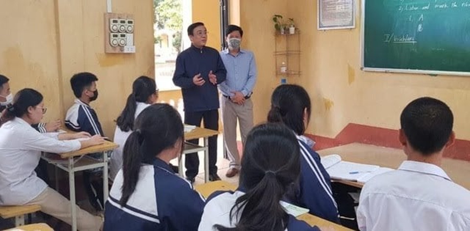 Từ 10/6, Vĩnh Phúc cho học sinh nghỉ học buổi chiều vì nắng nóng gay gắt - 1 Từ 10/6, Vĩnh Phúc cho học sinh nghỉ học buổi chiều vì nắng nóng gay gắt - 1