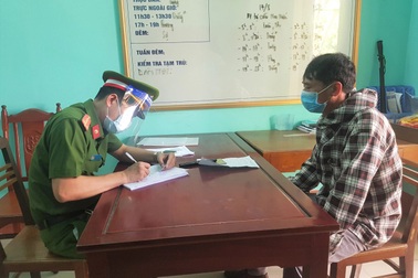 Hơn 1.400 người không đeo khẩu trang bị phạt tổng số tiền 2,2 tỷ đồng