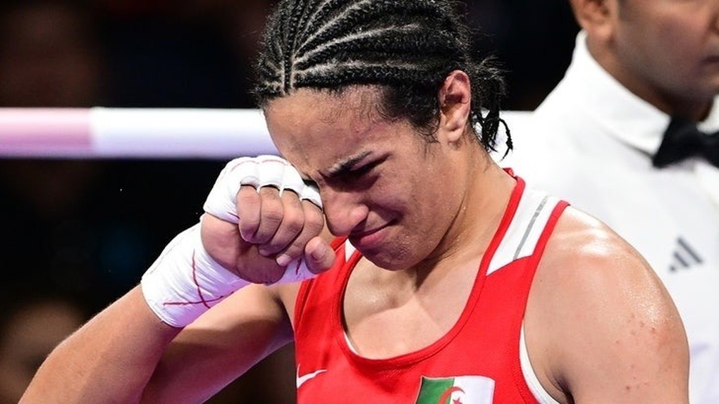 Boxer Imane Khelif burst into tears when winning an Olympic medal: "I am a  woman" - Vietnam.vn