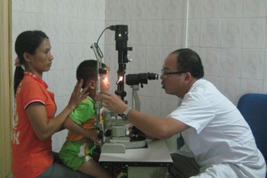 Đau mắt đỏ lây lan mạnh