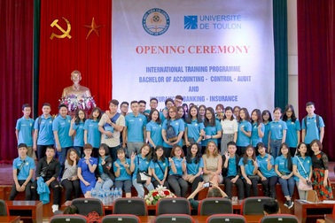 Học viện Tài chính tiếp tục xét học bạ THPT vào Hệ liên kết Quốc tế