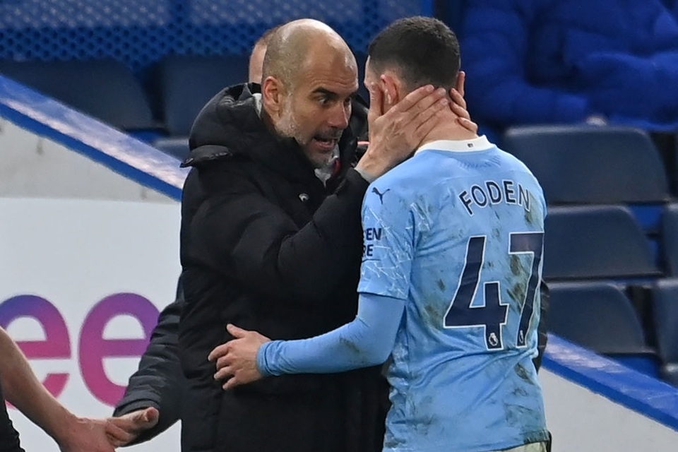 Những khoảnh khắc Man City hạ gục Chelsea - 16 Những khoảnh khắc Man City hạ gục Chelsea - 16