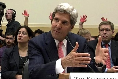 Ủy ban Đối ngoại Thượng viện Mỹ phê chuẩn dùng vũ lực với Syria