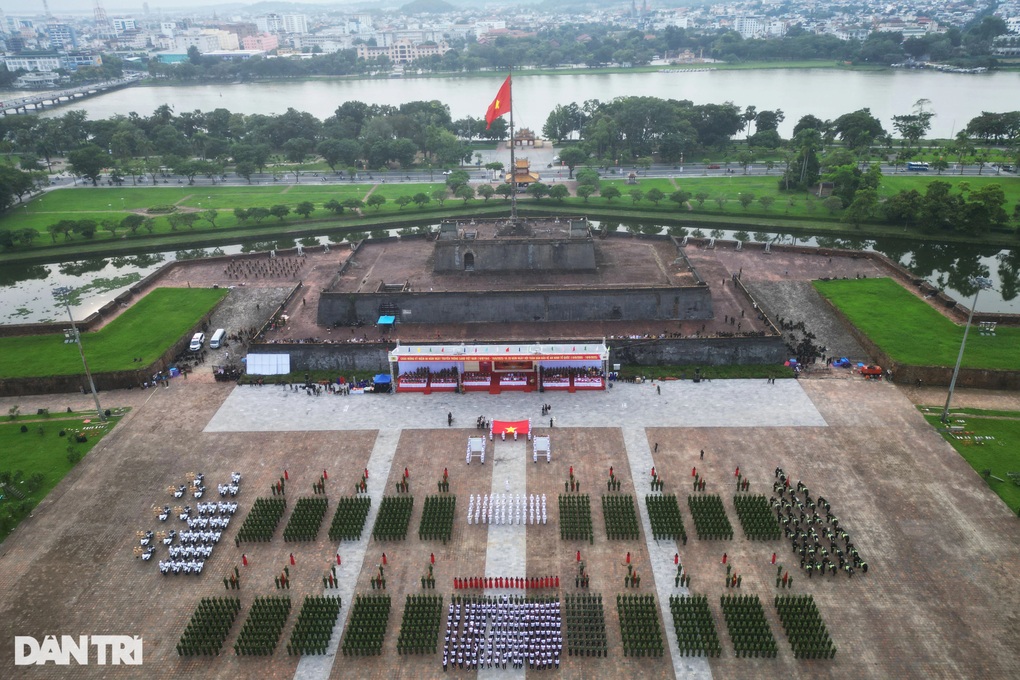 Những màn công phá mãn nhãn tại đại hội khỏe Vì an ninh Tổ quốc - 1 Những màn công phá mãn nhãn tại đại hội khỏe Vì an ninh Tổ quốc - 1