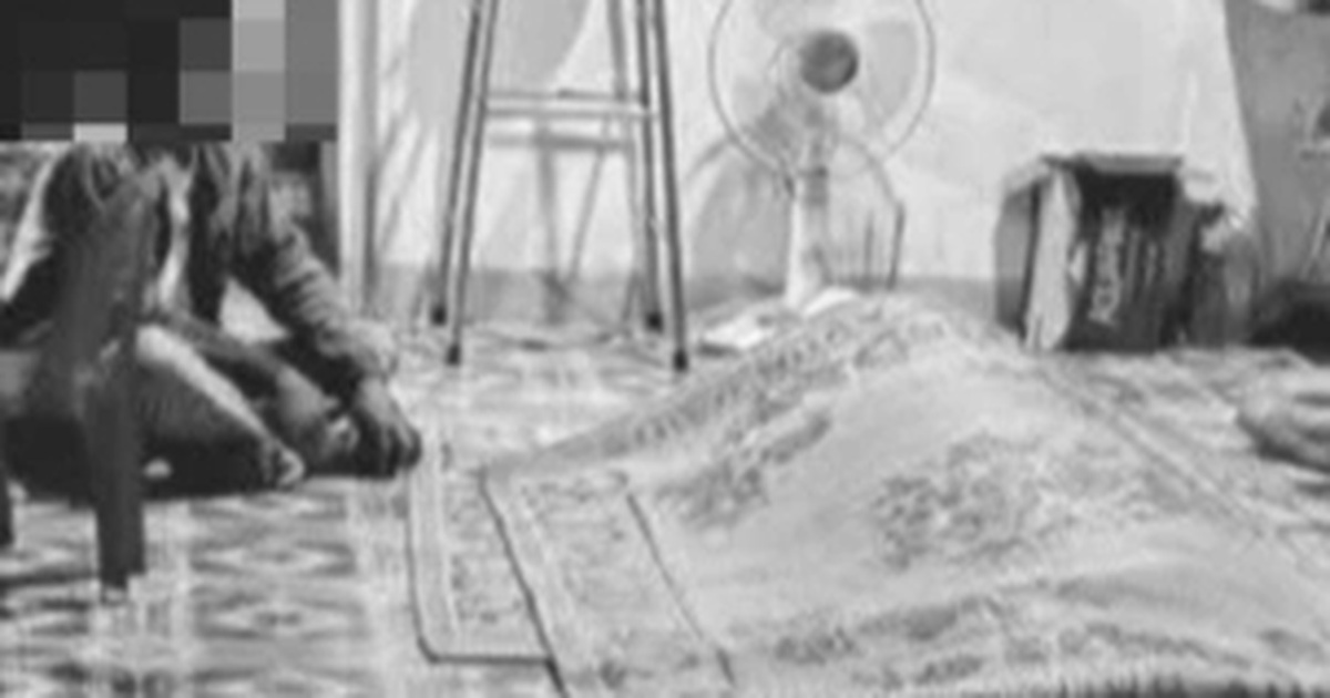 Bố tử vong trong nhà, con trai treo cổ ở vườn sầu riêng