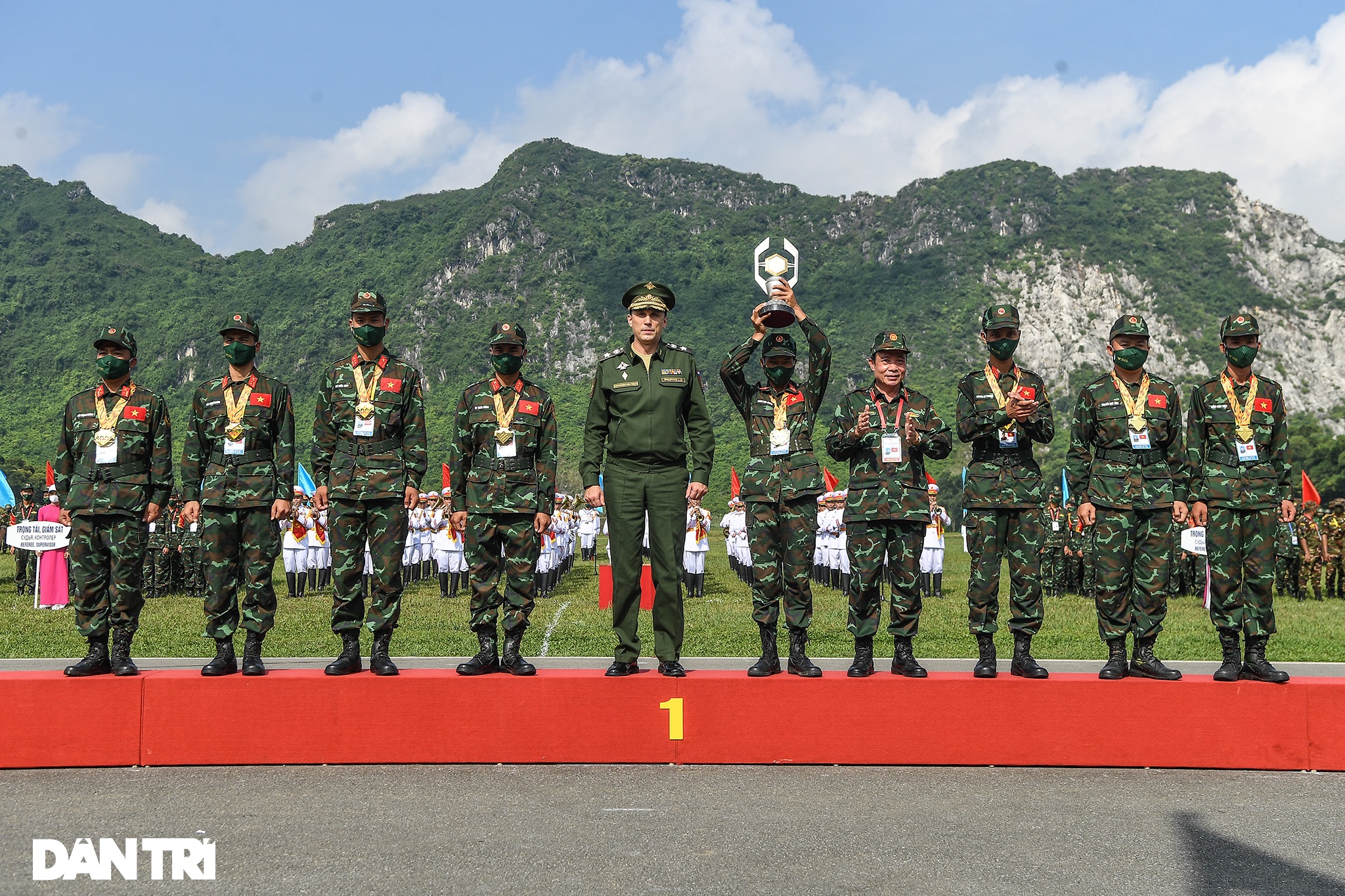 Việt Nam giành Cúp vàng Xạ thủ bắn tỉa Army Games 2021 ở Lễ bế mạc - 8 Việt Nam giành Cúp vàng Xạ thủ bắn tỉa Army Games 2021 ở Lễ bế mạc - 8
