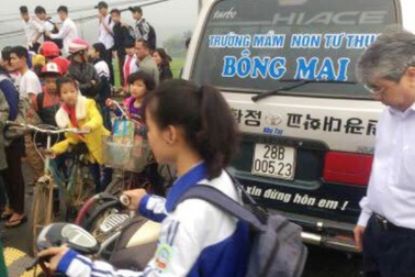 Cô giáo tử vong vì va chạm với xe chở học sinh