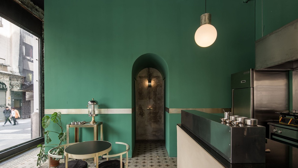 Quán cà phê đổ nát, thiết kế xuyên thấu giúp khách ngắm trọn cảnh quan - 3