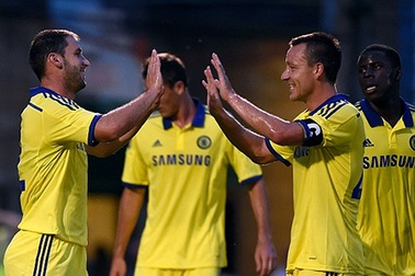 Terry tỏa sáng giúp Chelsea thắng giòn giã