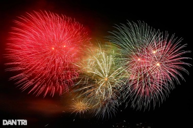 Tổ chức bắn pháo hoa dịp cuối tuần và ngày Quốc khánh 2/9