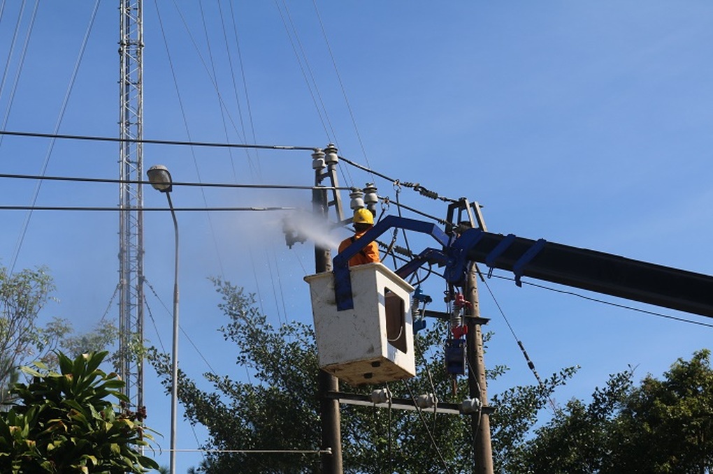 Điện lực Đắk Nông thực hiện nhiều hoạt động hướng về cộng đồng - 2 Điện lực Đắk Nông thực hiện nhiều hoạt động hướng về cộng đồng - 2